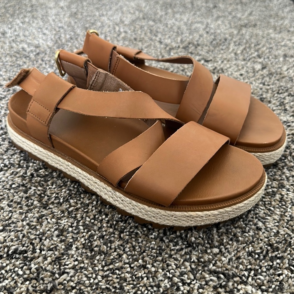 Sorel Roaming Crisscross Jute Sandal